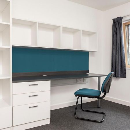 Wenlock Court Aparthotel Luton  Eksteriør bilde
