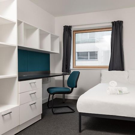 Wenlock Court Aparthotel Luton  Eksteriør bilde