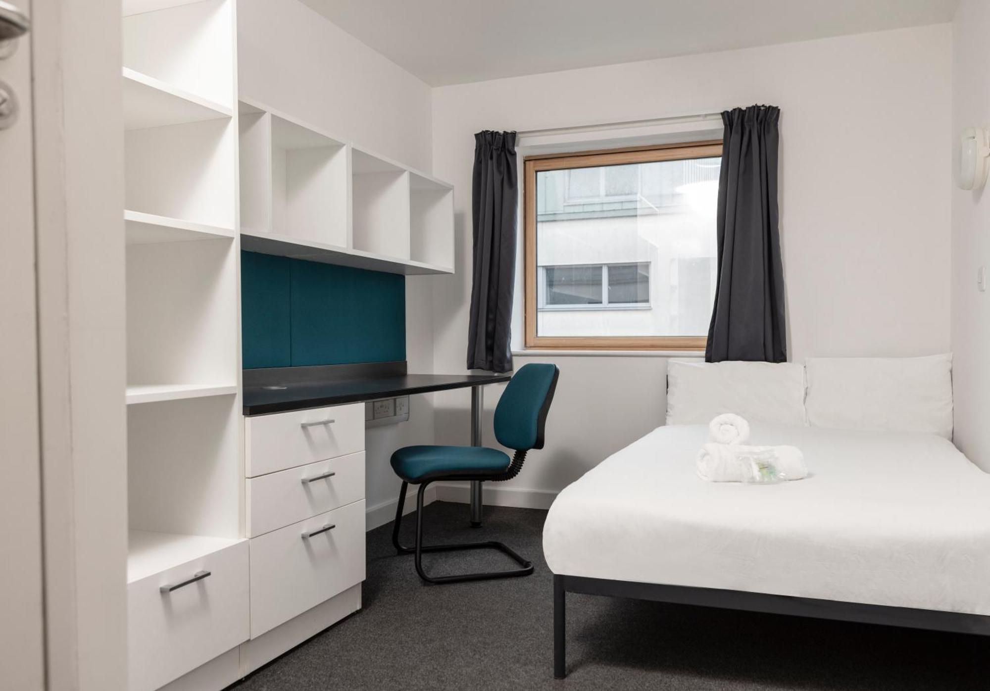 Wenlock Court Aparthotel Luton  Eksteriør bilde