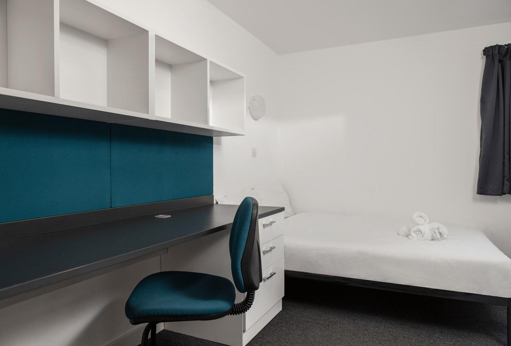Wenlock Court Aparthotel Luton  Eksteriør bilde